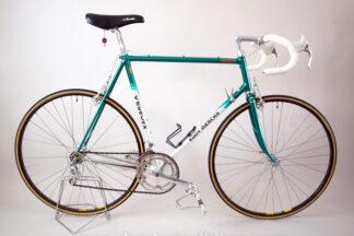 https://www.classicsteelbikes.com/wp-content/uploads/2019/01/Eddy-Merckx-Campagnolo-C-Record-1.jpg
