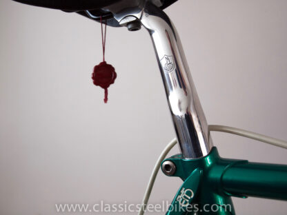 https://www.classicsteelbikes.com/wp-content/uploads/2019/01/Eddy-Merckx-Campagnolo-C-Record-4.jpg