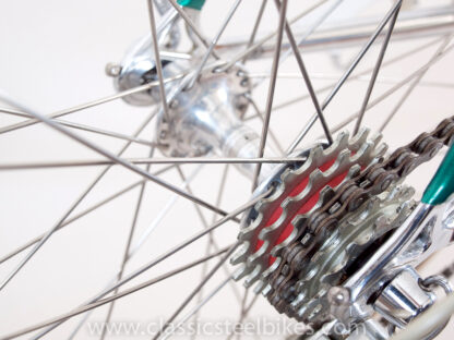 https://www.classicsteelbikes.com/wp-content/uploads/2019/01/Eddy-Merckx-Campagnolo-C-Record-6-2.jpg