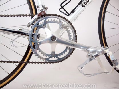 https://www.classicsteelbikes.com/wp-content/uploads/2019/01/Eddy-Merckx-Campagnolo-C-Record-7-2.jpg